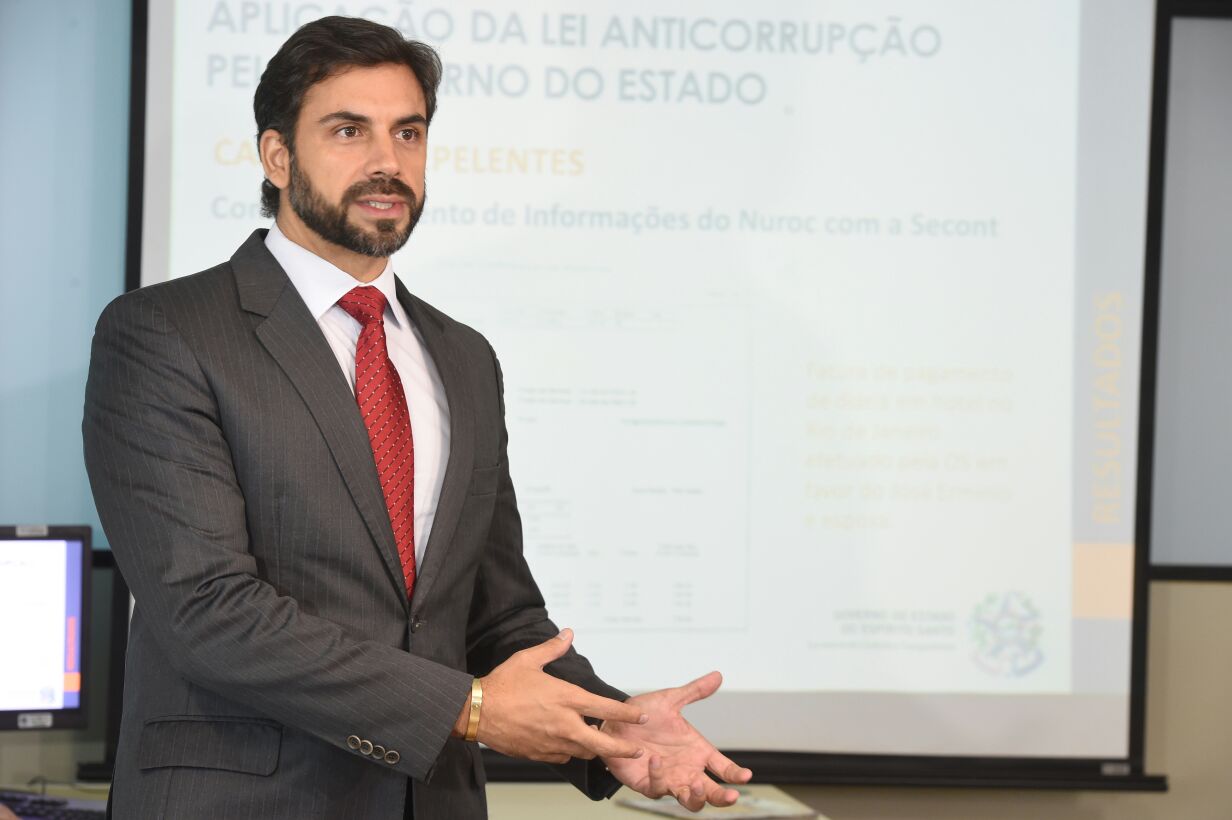 Coletiva 11_04_Eugênio Ricas (1)|||Fotógrafo:Fred Loureiro/ Secom-ES